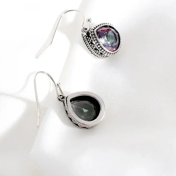 NWOT - Beautiful Multi Color Droplet Style Earrings - Picture 5 of 7